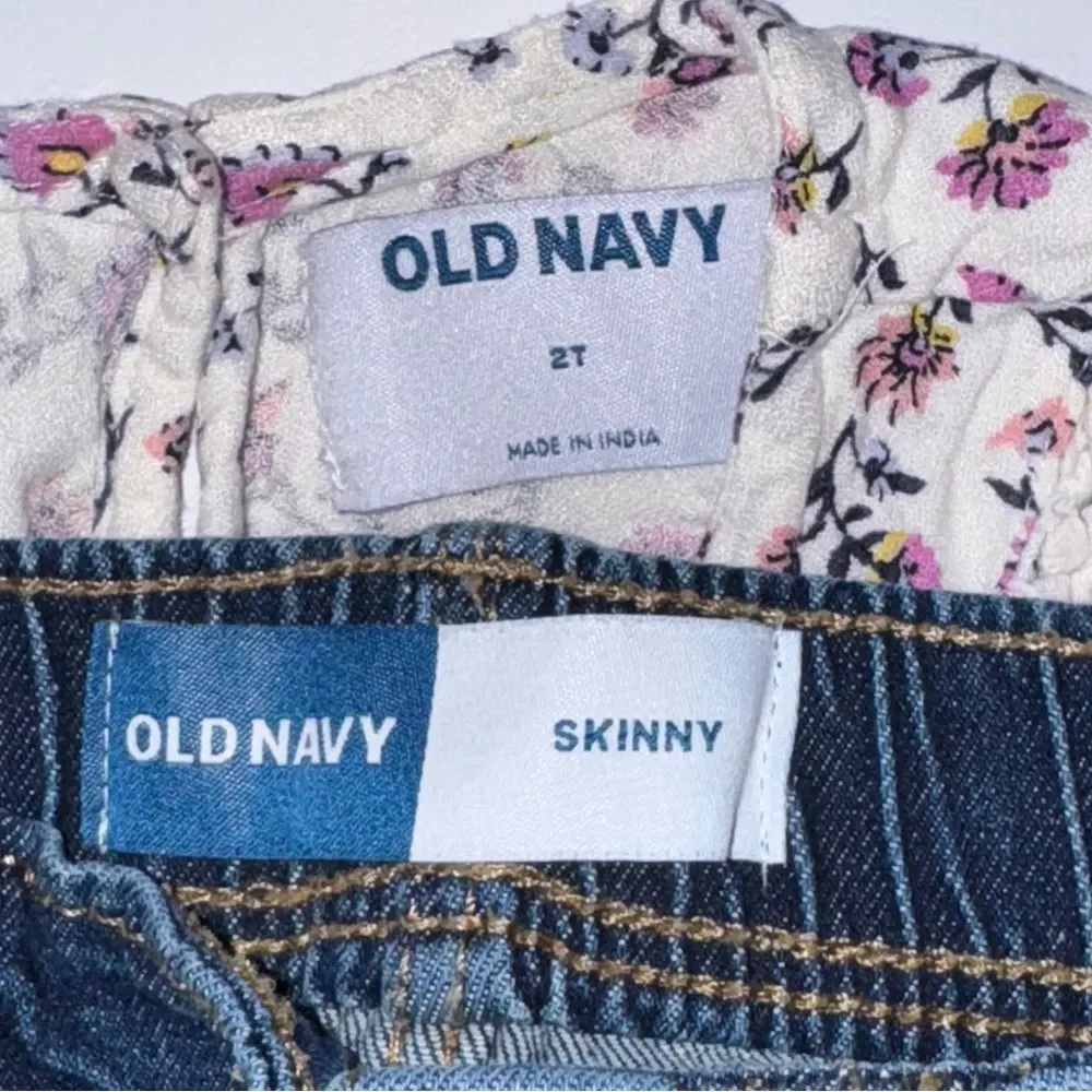 Old Navy size 2t Floral long sleeve Blouse & denim skinny jeans